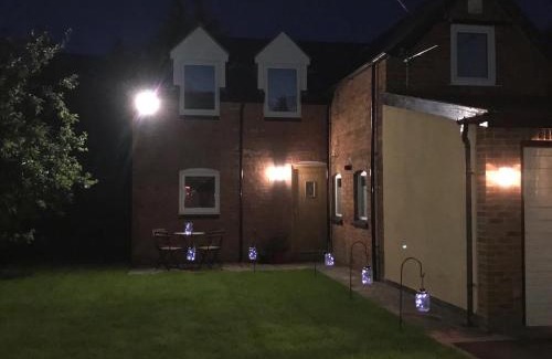 Gloucester House | Beautiful Coach House