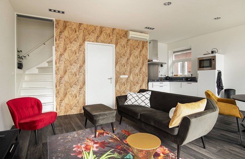 Harlingen Apartment | Beautiful, comfortable apartment with a fantastic view of the harbor