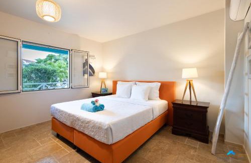 Kralendijk Apartment | Beautiful condo/water view