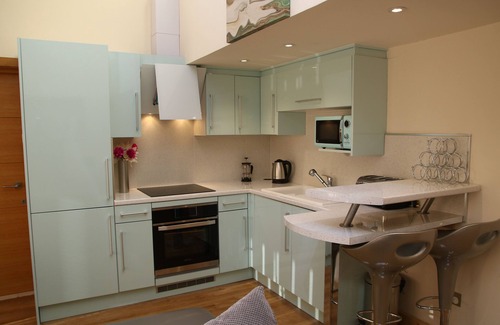 Newick Cottage | Beautiful contemporary accommodation - Sleeps 2 adults