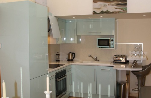 Newick Cottage | Beautiful contemporary accommodation - Sleeps 2 adults