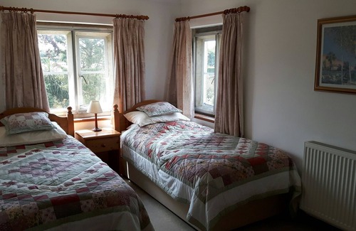 Clanfield Other | Beautiful Cotswolds farm house with period features and a beautiful garden.
