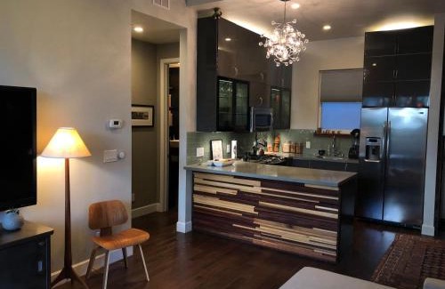 Dolores Heights House | Beautiful Cottage, hot tub, in great neighborhood