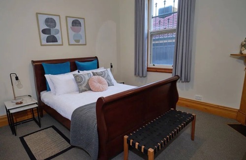 Norwood Cottage | Beautiful Cottage in Cosmopolitan Norwood