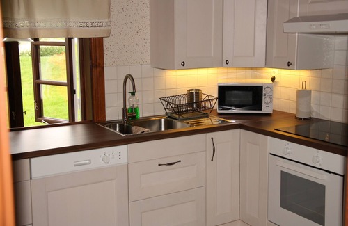 Vrigstad Cottage | Beautiful cottage just a few meters from the lake