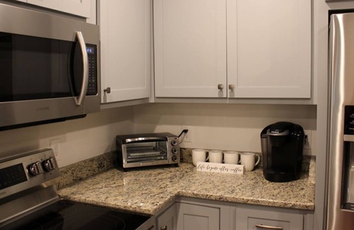 Blue Ridge Cottage | Beautiful Cottage, Short Walk to Downtown! No Extra Management Fees