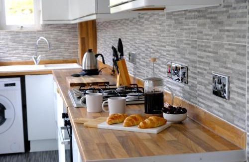 Saltash House | Beautiful Cottage with Sea Views Cornwall