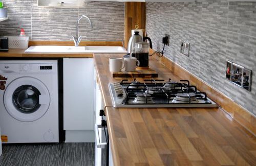 Saltash House | Beautiful Cottage with Sea Views Cornwall