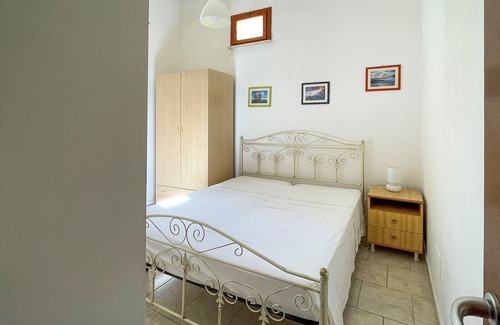 Castro House | Beautiful cottage with terrace and sea view.