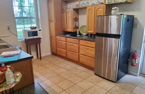 Orangeburg County Cottage | Beautiful country cottage with ease of access! Minutes to I-26, I-95 and Hwy 301