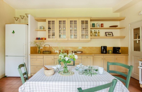Rustrel House | Beautiful country house with swimming pool facing the Colorado Provençal