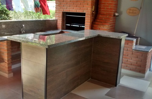 Chacaras Primavera House | Beautiful country house with pool and lots of green