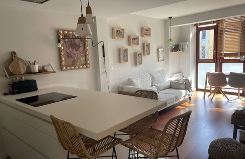 Bilbao la Vieja Apartment | Beautiful Cozy Apartment in old Town