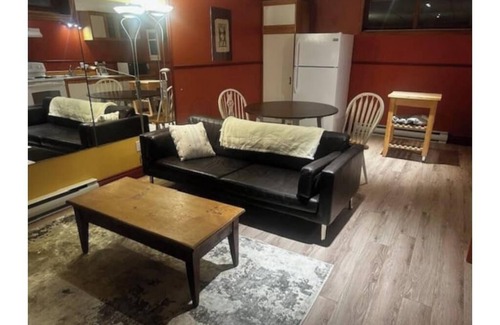 Chelsea House | Beautiful cozy house in Chelsea - w 3 bedrooms nnEnjoy, relax at Champêtre house