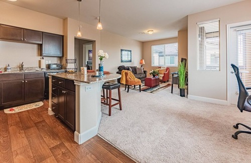 Northeast Colorado Springs Apartment | Beautiful Cozy Mountain view sanitize & disinfect!!!