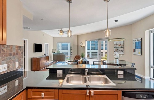 South Eola Condo | Beautiful Downtown Condo 1/1