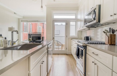 Dupont Circle Apartment | Beautiful Dupont Circle 2BR w/W/D, nr Dining & Bars, by Blueground