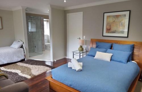 Merrijig House | Beautiful Dutch Barn style country house in Merrijig (base of Mt Buller).