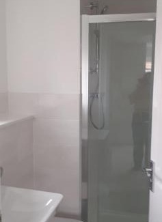 Wokingham Bed & Breakfast | Beautiful En-suite room with stairs