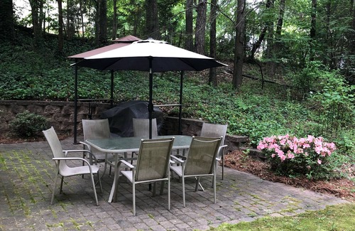Concord House | Beautiful Executive Home, Concord, Sleeps 6