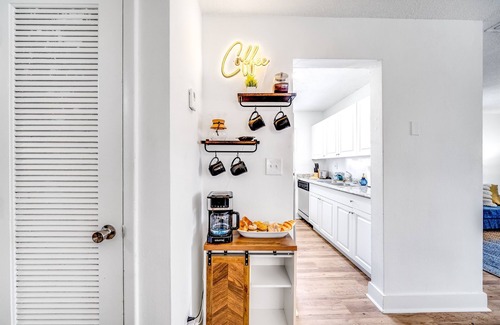Survey Creek Condo | Beautiful Family Friendly Condo – Palm Wave Stays