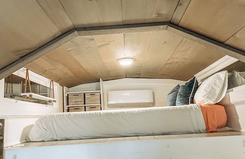 Citra House | Beautiful Farmhouse Tiny Home - Entire Home!