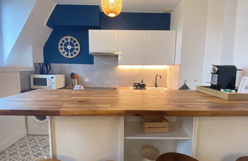 Bordeaux Golden Triangle Apartment | Beautiful flat in a historic building near the Allées de Tourny