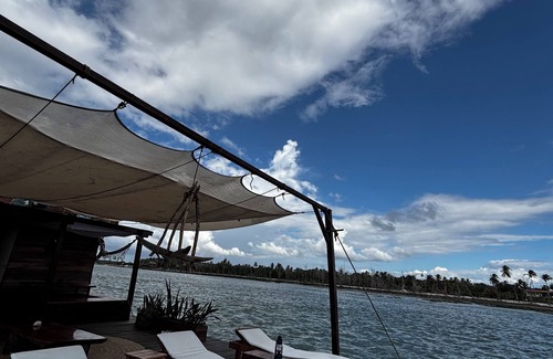 Guriu Village Boat Rental | Beautiful floating villa for kite surfers & ocean lovers!