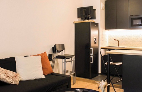 Silly-Gallieni Apartment | Beautiful 1-bedroom apartment with terrace