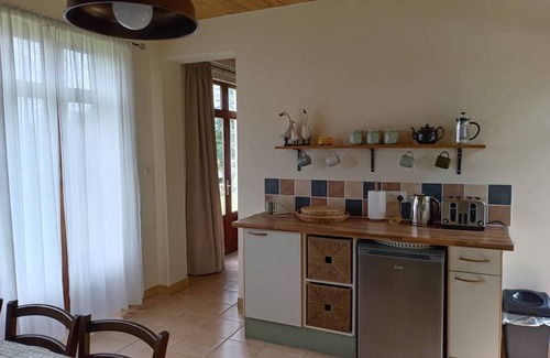 Cherence-le-Roussel House | Beautiful 2 Bedroom Refurbished Gite in Rural Normandy