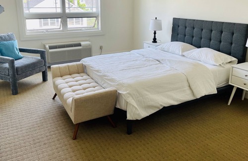 New Brunswick Apartment | Beautiful Fully-Furnished 1BR Apartment