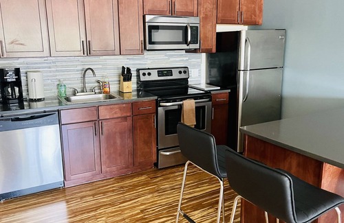 New Brunswick Apartment | Beautiful Fully-Furnished 1BR Apartment