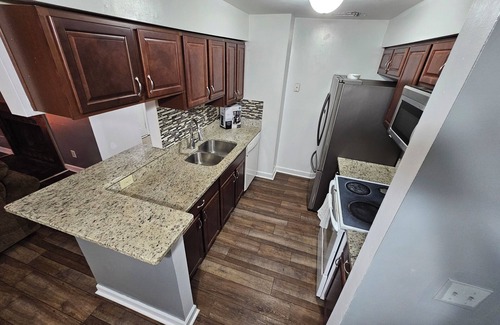 North Newport News Condo | Beautiful fully renovated two bedroom condo