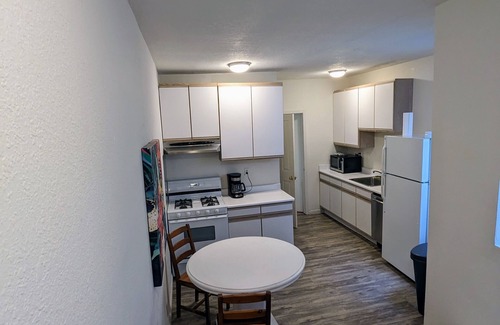 South Beach House | Beautiful furnished large 2 bedroom apartment in the heart of San Francisco