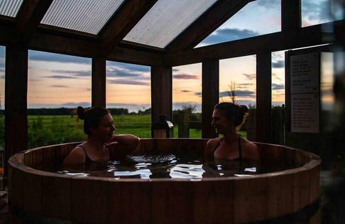 Scunthorpe Apartment | Beautiful Giant Glamping Yurt: Sleeps 8