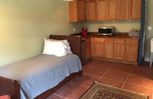 Miramar House | Beautiful guest house