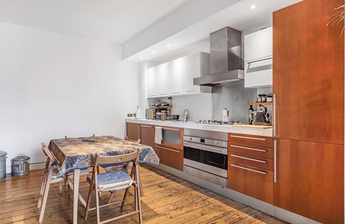 Haggerston Apartment | Beautiful Haggerston Canal Views Warehouse