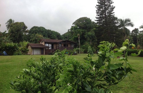 Hana Cottage | Beautiful Hana, Near Waianapanapa State Park. STR 216/0003 TA186-656-9728-01