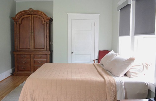 Aberdeen House | Beautiful historic home in the middle of quaint little downtown Aberdeen, NC.