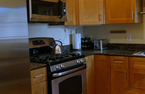 Golden Apartment | Beautiful Historic Neighborhood Carriage House Located near Downtown Golden