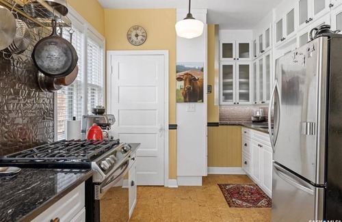 Saskatoon Downtown House | Beautiful Historical Charm 5 minutes from University.