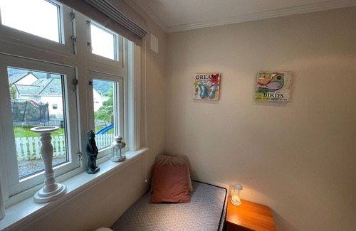 Vagsoy House | Beautiful holiday home in the center of Måløy