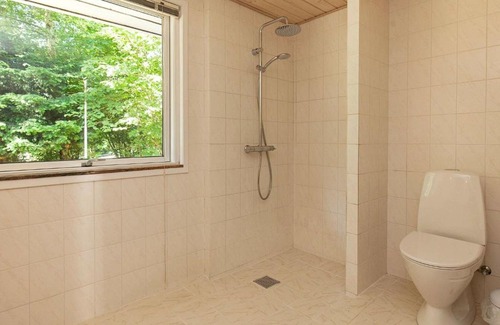 Faarevejle House | Beautiful Holiday Home in F revejle with Terrace