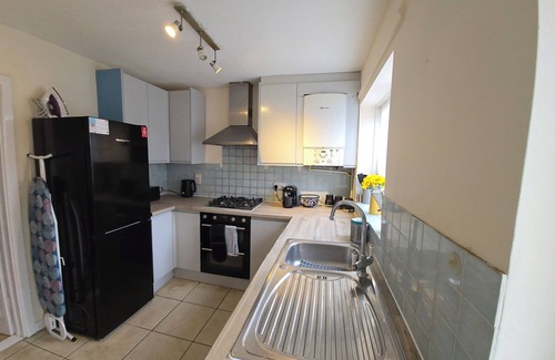 Reading House | Beautiful home away from home for professionals, families and contractors.