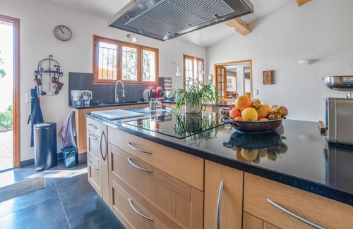 Besse-sur-Issole House | Beautiful home in Besse-Sur-Issole