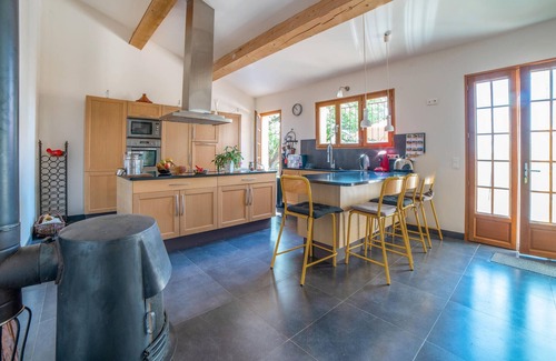 Besse-sur-Issole House | Beautiful home in Besse-Sur-Issole