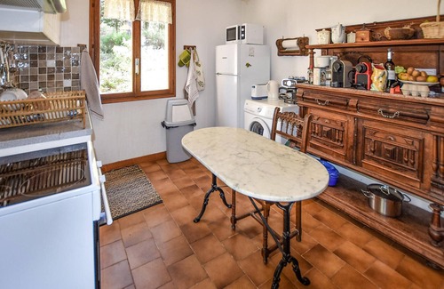 Apt House | Beautiful home in Apt