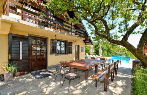 Bedenica House | Beautiful home in Bedenica with sauna