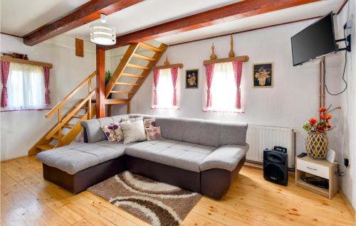 Bedenica House | Beautiful Home In Bedenica With Wifi