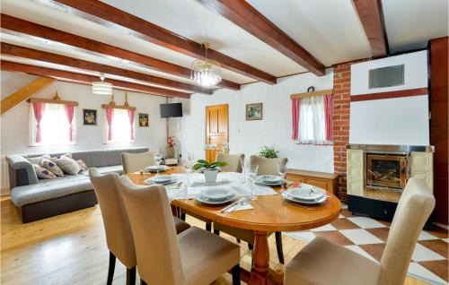 Bedenica House | Beautiful Home In Bedenica With Wifi